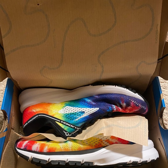 Brooks Tye Dye Launch 5 - Limited Edition - Picture 7 of 7